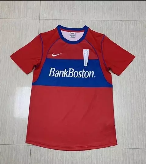 CAMISETA RETRO VISITA UNIVERSIDAD CATLICA 2002